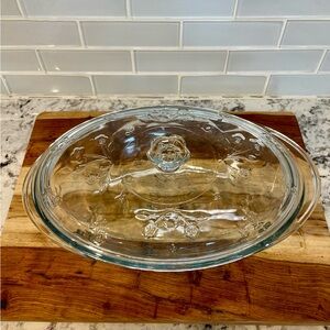 Vintage Anchor Hocking Savannah Glass Casserole Dish with Lid